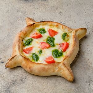 Хачапури Джари с томатами и грузинским песто