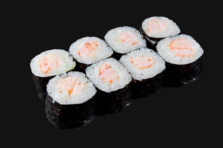 Ролл с креветкой