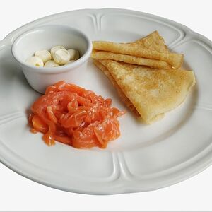 Блинчики с форелью