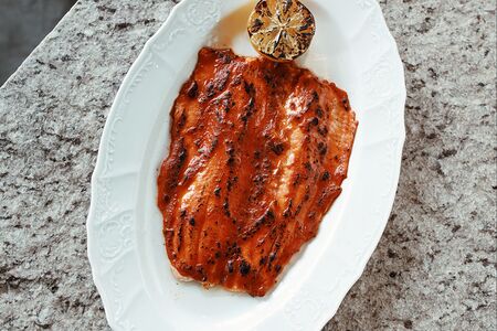 Армянская форель, томаты и соленые лимоны