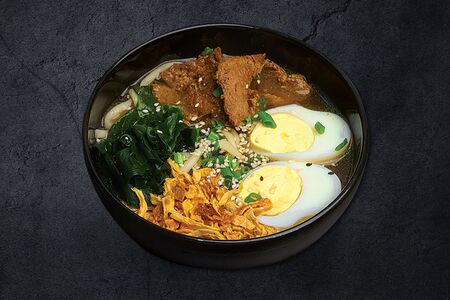 Рамен со свининой