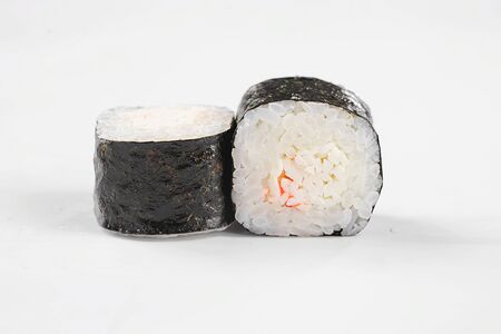 Классический ролл с крабом