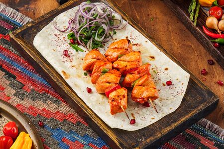 Шашлык из куриных грудок по-турецки