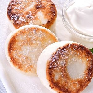 Сырники со сметаной