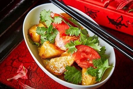 Салат из баклажанов с помидорами