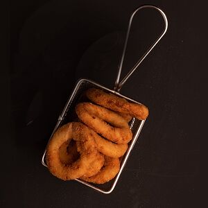 Жареные луковые кольца