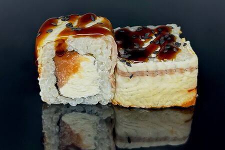 Ролл Канада с лососем