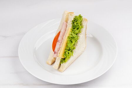 Сэндвич с ветчиной