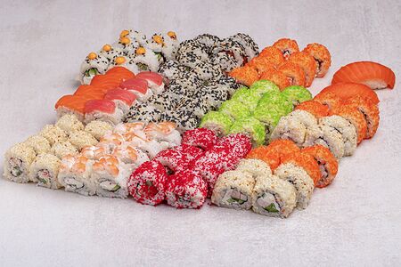 Много роллов