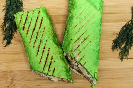 Шаурма в чесночном лаваше