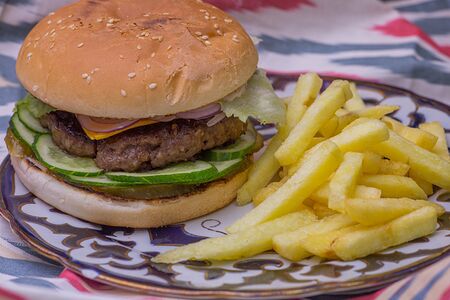 Вкусный бургер