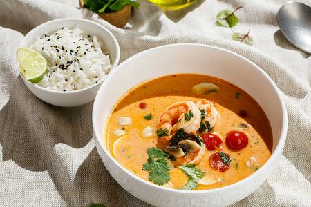 Том ям с креветками