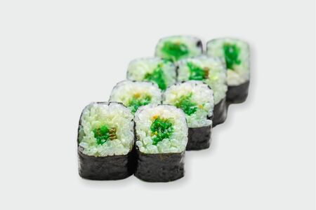 Ролл с чукой