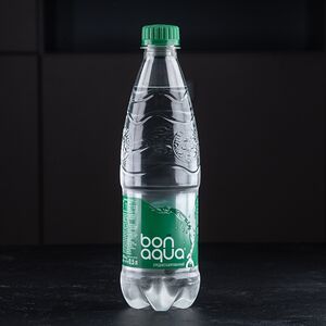 BonAqua среднегазированная