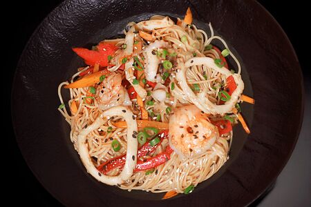 Лапша вок с морепродуктами