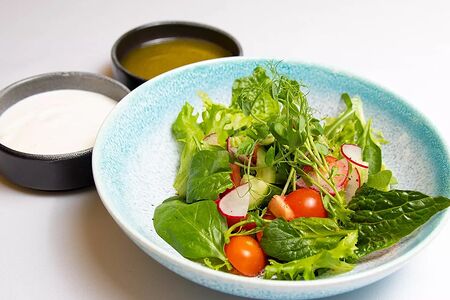 Овощной салат со сметаной