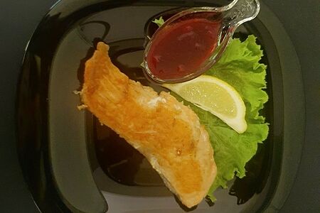 Карельская форель с брусникой