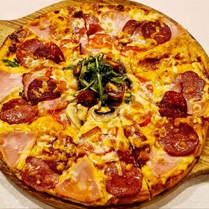 Пицца Мясное ассорти