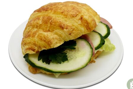 Круассан с ветчиной и сыром