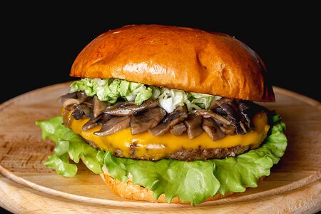 Грибной бургер