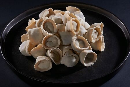 Пельмени мясные (замороженные)