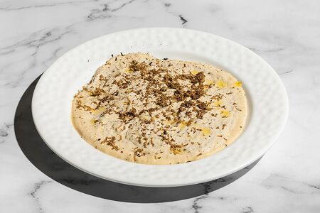 Вителло тоннато с черным трюфелем