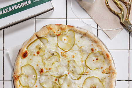 Пицца Груша-горгонзола