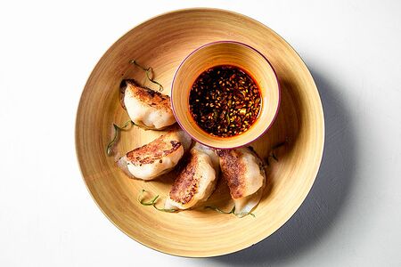 Жареные пельмени с курицей