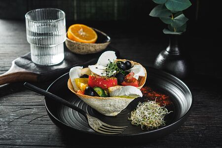 Греческий на хрусте с фирменным сыром