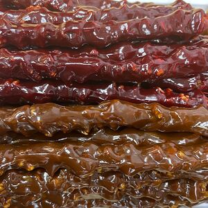 Чурчхела с грецким орехом и гранатовым сиропом