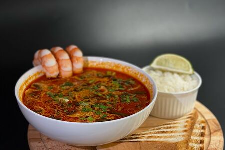 Том ям с креветкой