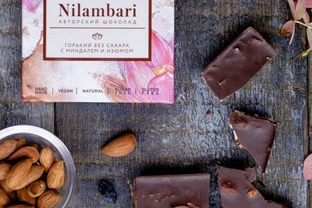 Шоколад горький с миндалем и изюмом без сахара Nilambari