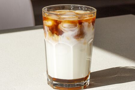 Карамельный айс латте