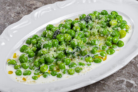 Зеленый горошек, мята