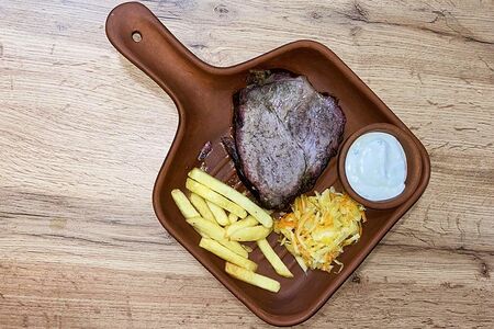 Стейк cвинoй