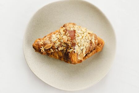 Круассан миндальный