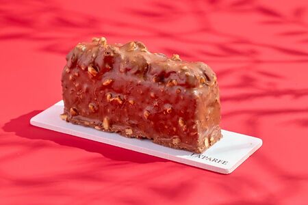 Шоколадный кекс с соленой карамелью