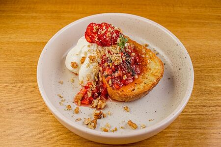 Бриошь с ванильным кремом