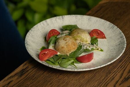 Котлеты из щуки со шпинатом