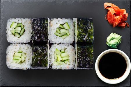 Ролл с огурцом