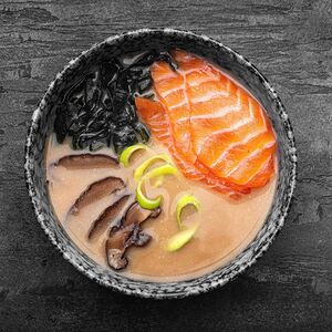 Мисо суп с лососем