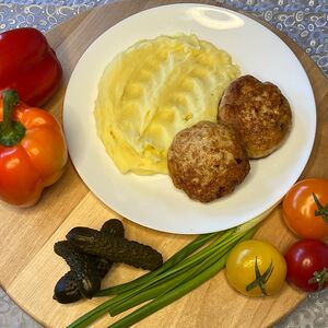 Куриная котлета с гарниром