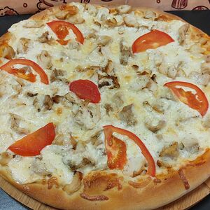 Пицца с курицей