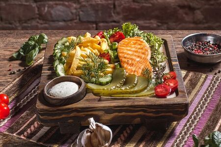 Стейк из лосося