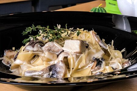 Феттуччине с белыми грибами