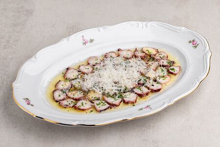 Карпаччо из осьминога