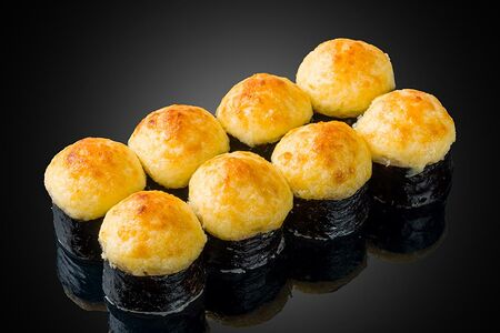 Ролл запеченный Лососик хот мини