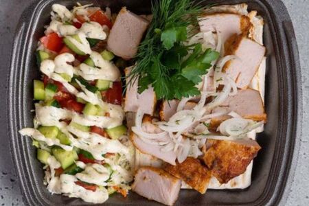 Ланч бокс Сырный со свининой М130