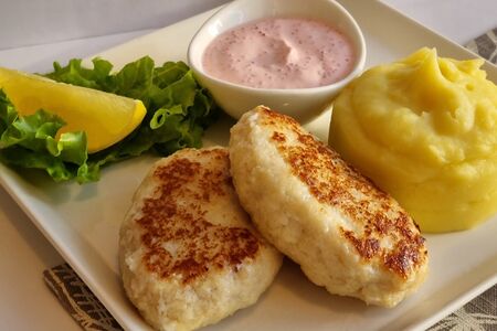 Котлетки из трески