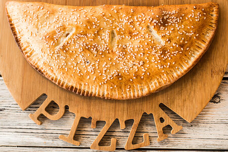 Кальцоне с жюльеном